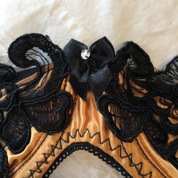 FREDERICKS OF HOLLYWOOD Vintage Quarter Bra sz 34 - Picture 6 of 8